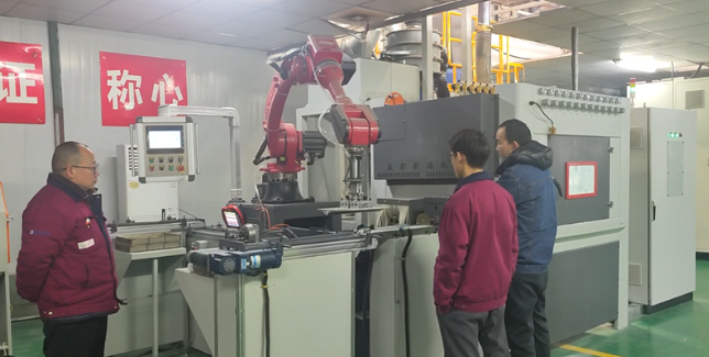 昭通自动喷砂机选型要点，看完少走弯路。